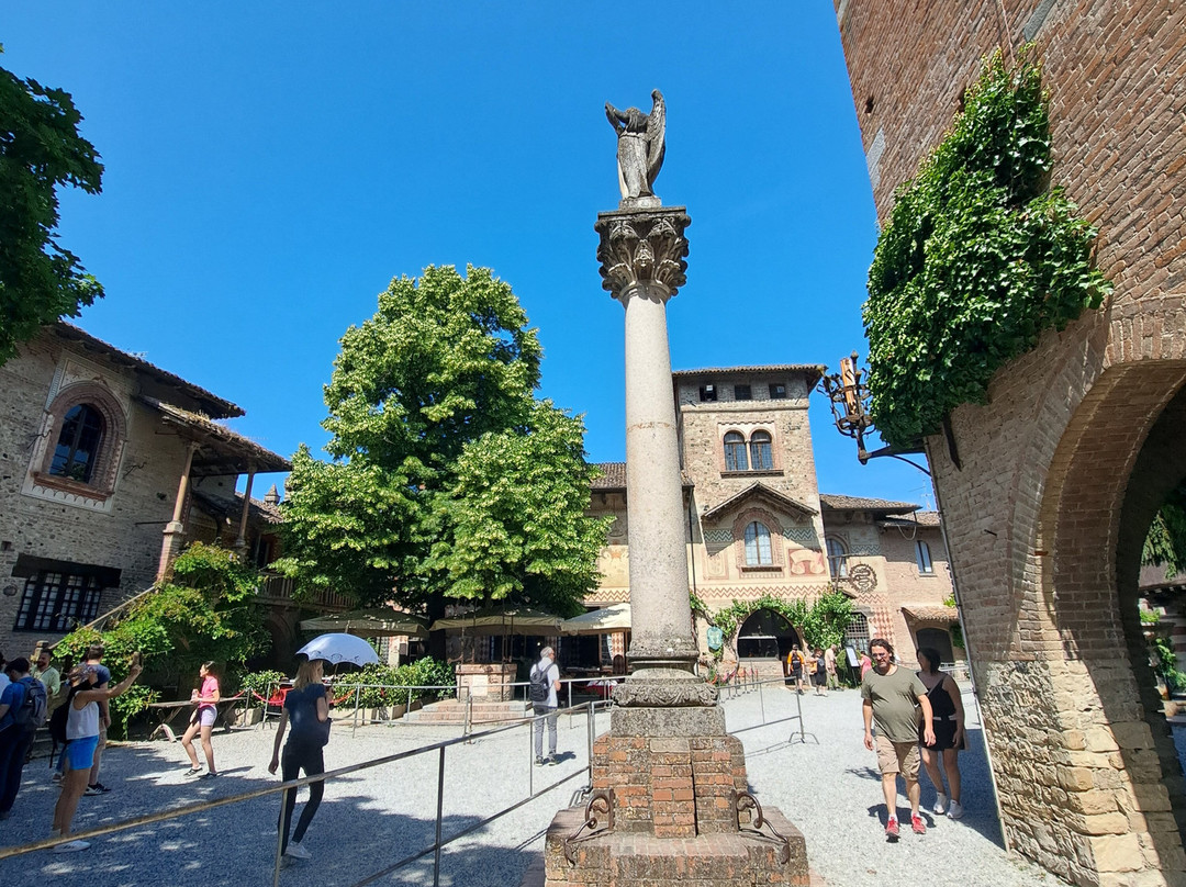 Borgo Storico Di Grazzano Visconti-Grazzano Visconti必去景点