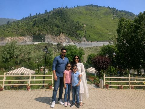 Heevan Villas Sonamarg - River Front Luxury-旅行者