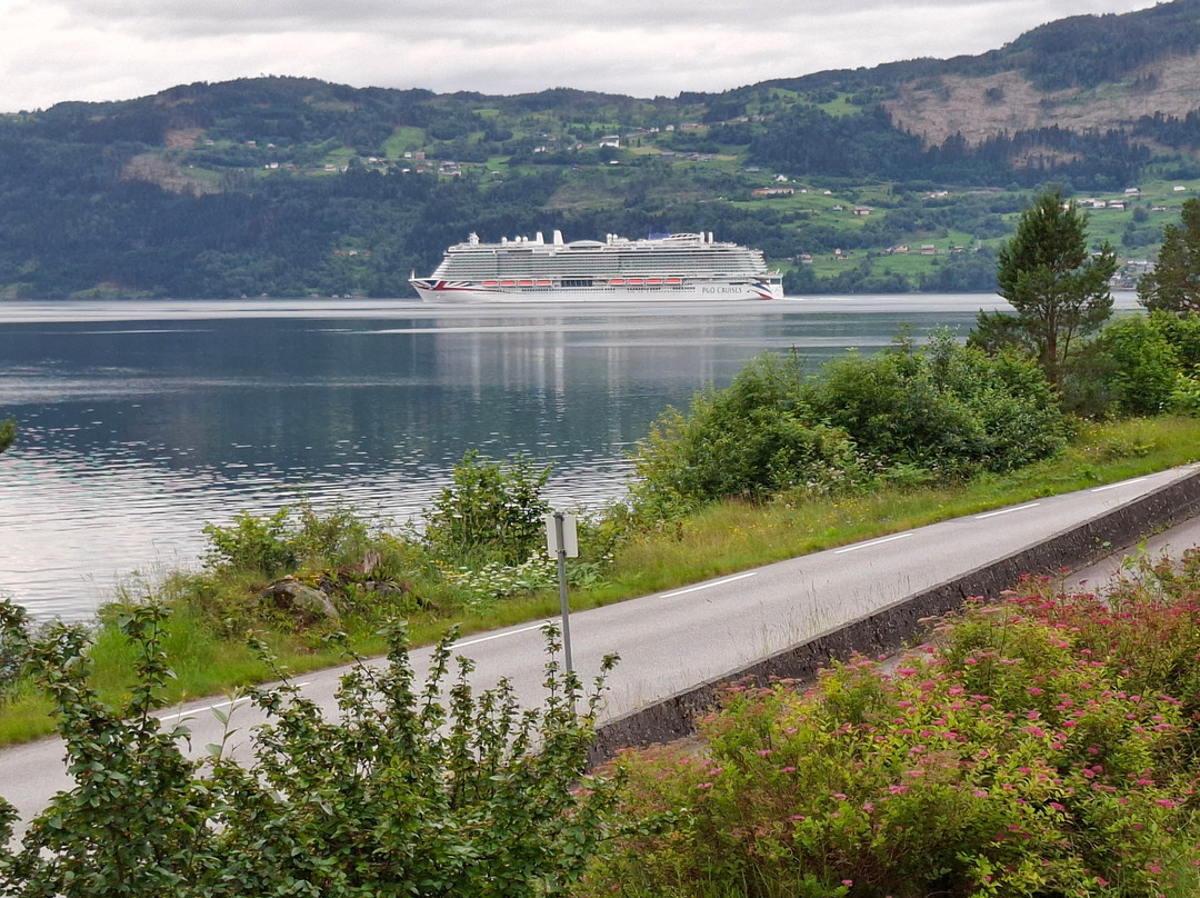 Innvik Fjordcamp
