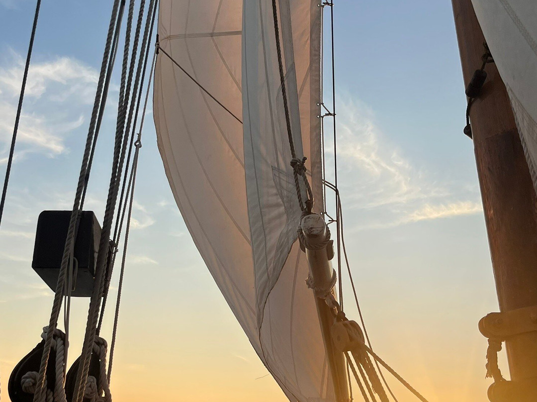 Schooner Eastwind-布斯贝港必去景点