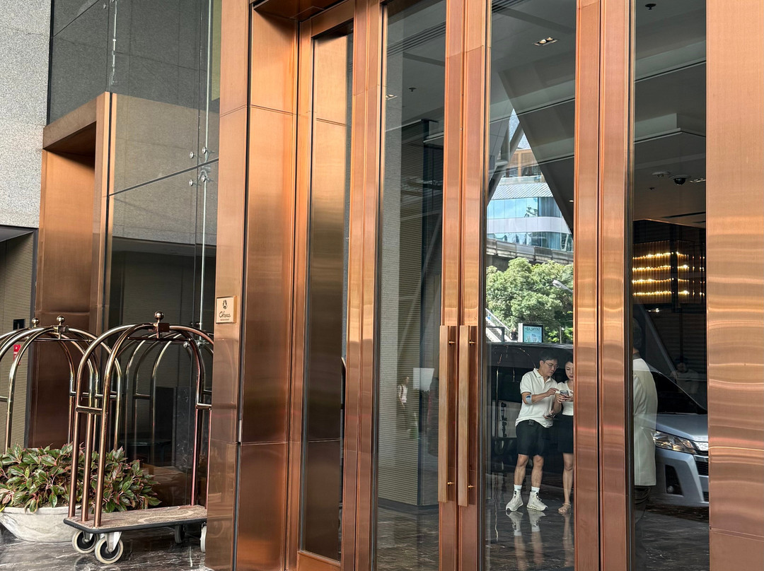 曼谷大仓新颐酒店主图