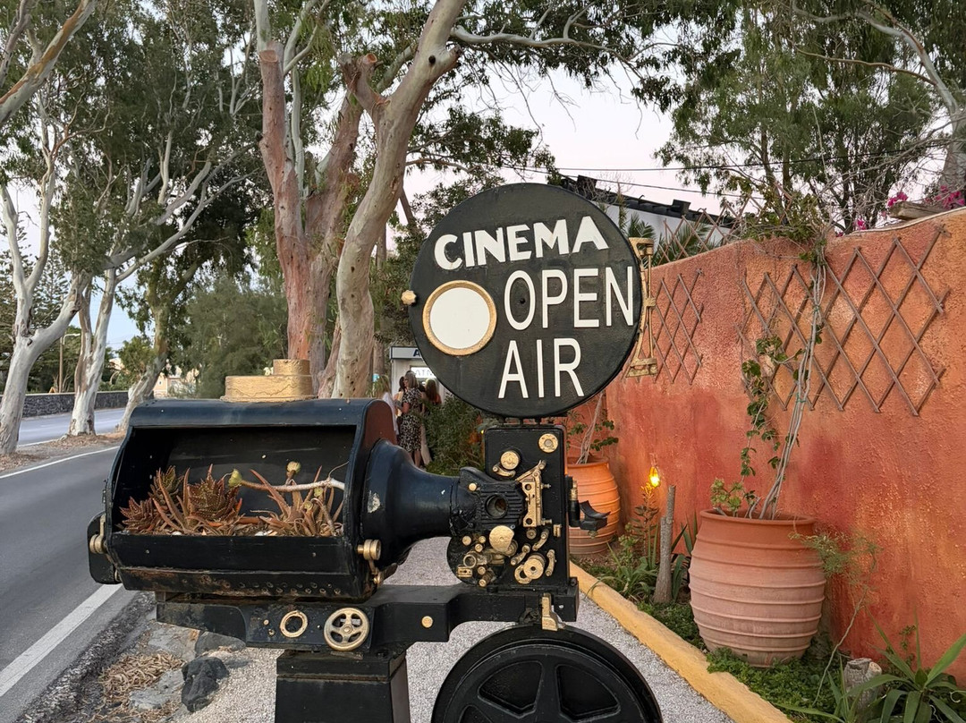 Open Air Cinema Kamari-卡马里必去景点
