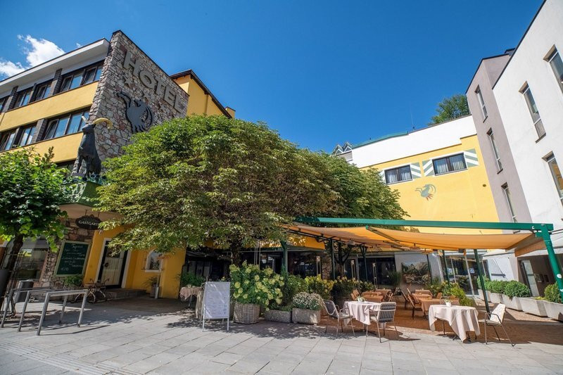 斯科洛芬斯坦酒店主图
