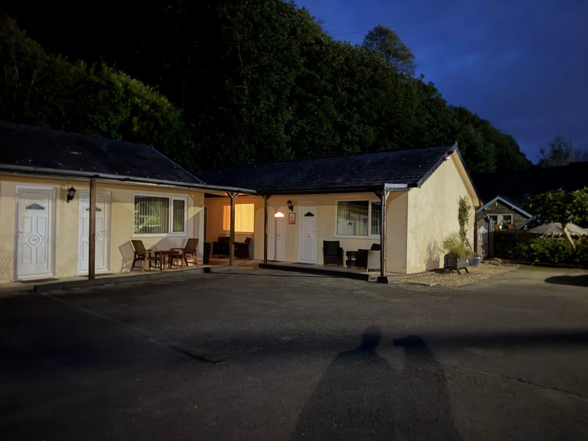 Estuary Lodge Motel-旅行者