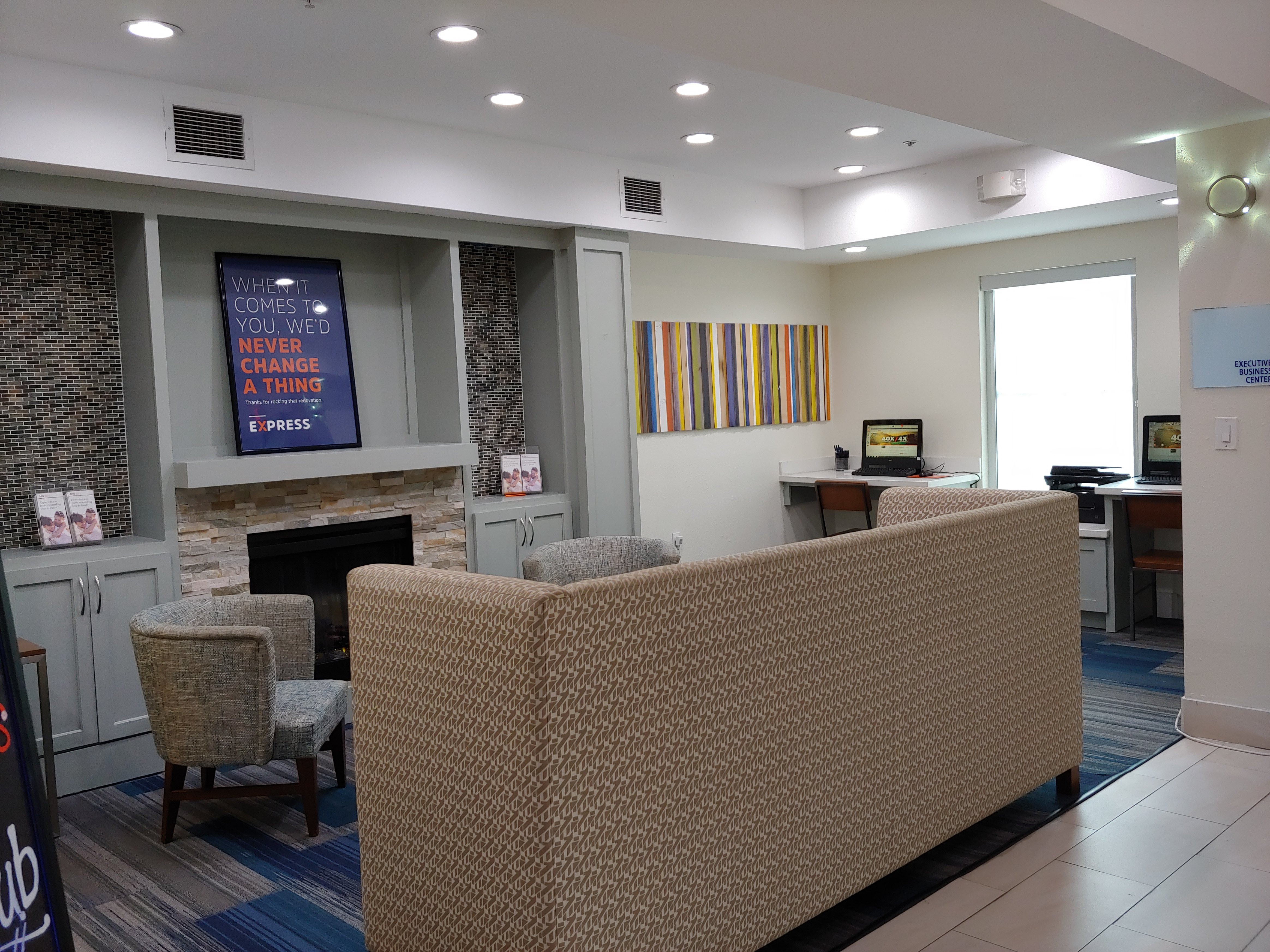 Holiday Inn Express & Suites Columbus, an IHG Hotel-官方