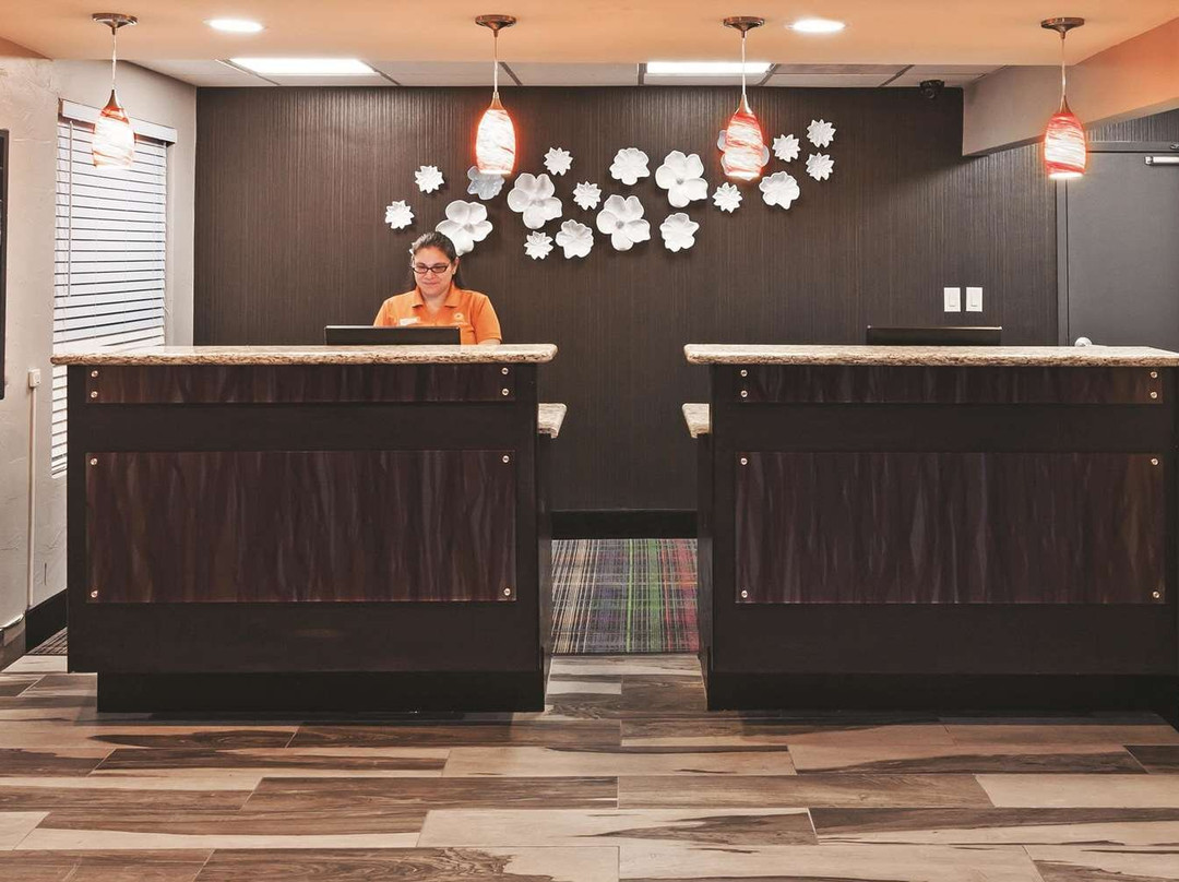 La Quinta Inn & Suites by Wyndham Denison - N. Lake Texoma主图