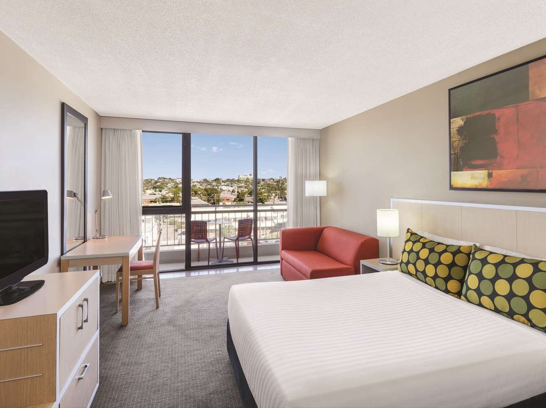 罗克汉普顿美居酒店主图