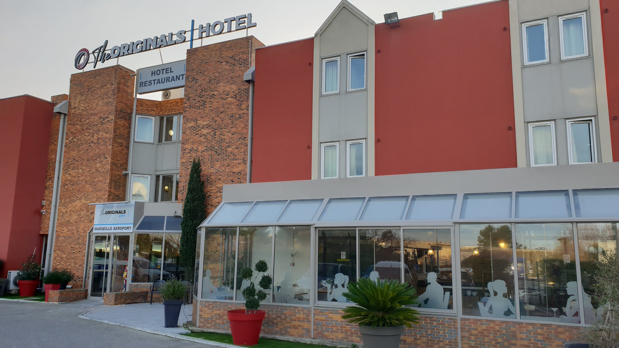 Hotel The Originals Marseille Aeroport-官方