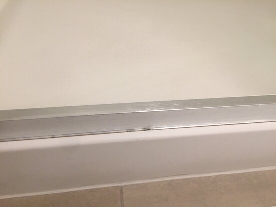 Holiday Inn Express & Suites Lake Havasu - London Bridge by IHG-浴室