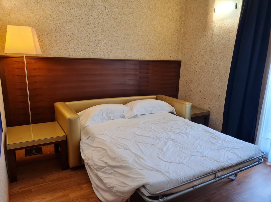 Central Park Hotel
