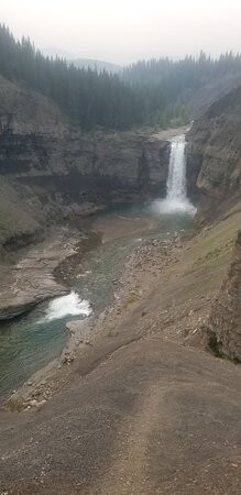 Siffleur Falls景点图片