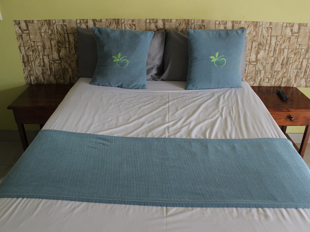 The Green Apple Lodge