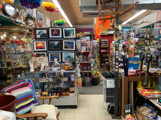 Decker Lake Trading Post-Burns Lake必去景点