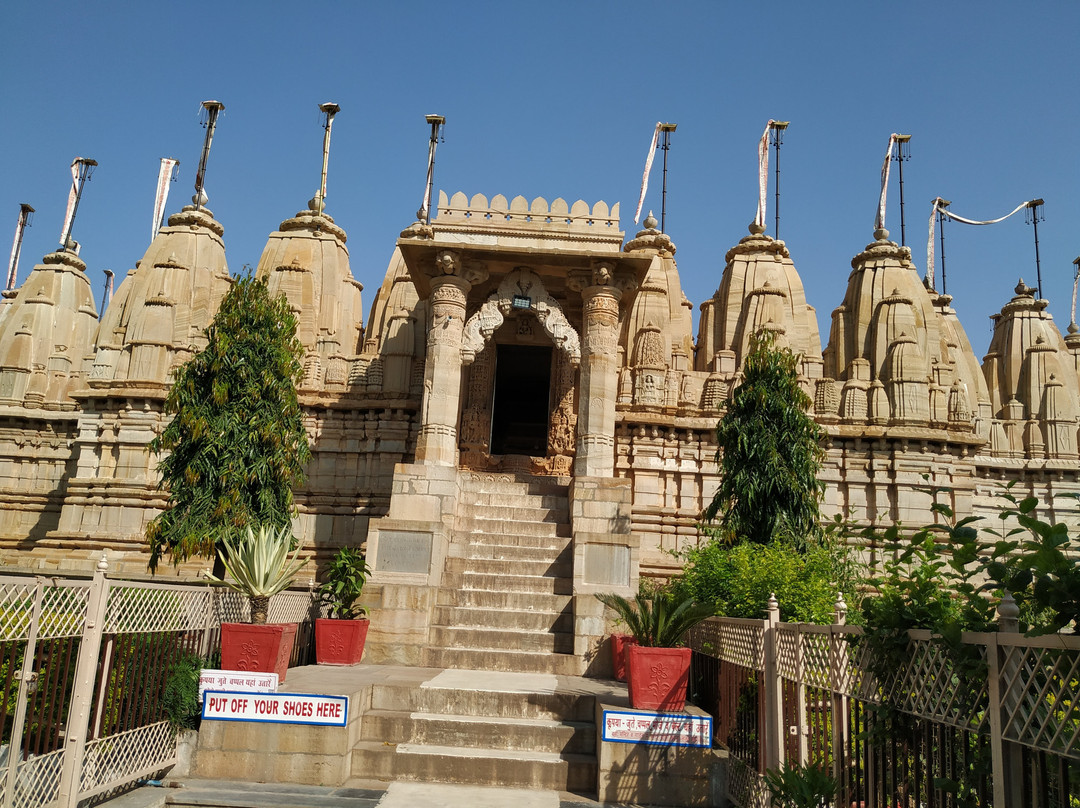 Satbis Deori Temple景点图片