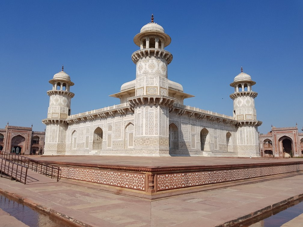 Tomb of Itimad-ud-Daulah景点图片