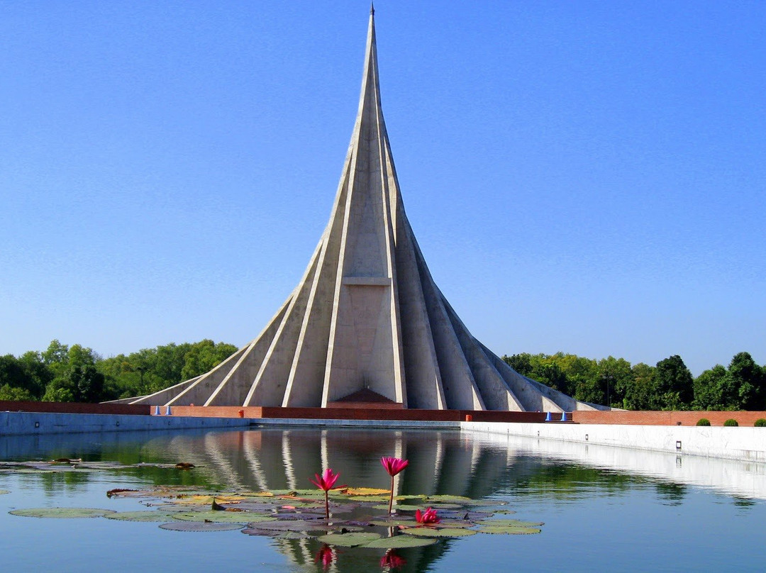 Jatiyo Sriti Shoudho (National Martyrs' Memorial)景点图片