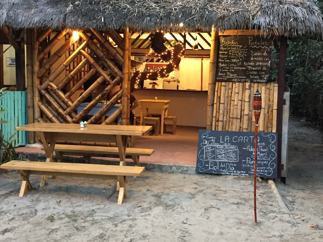 Mompiche餐馆和美食-La Cotona