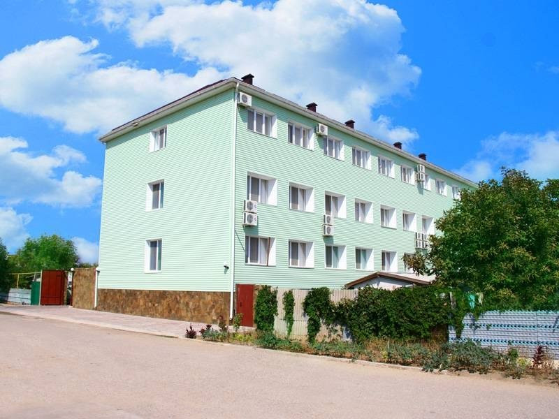 Izumrudnaya Guest Complex