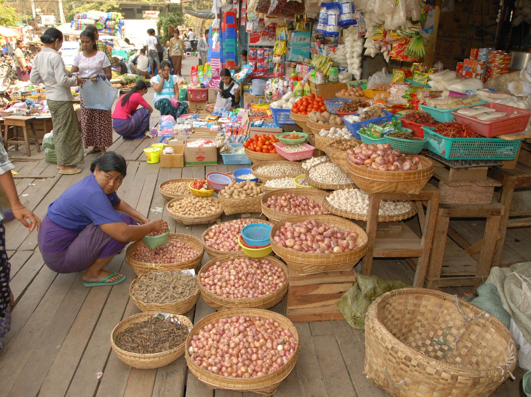 Zegyo Market景点图片