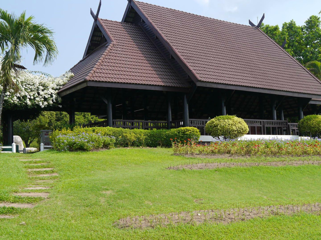 汪秦旅游景点-Maemoh Mine Musuem