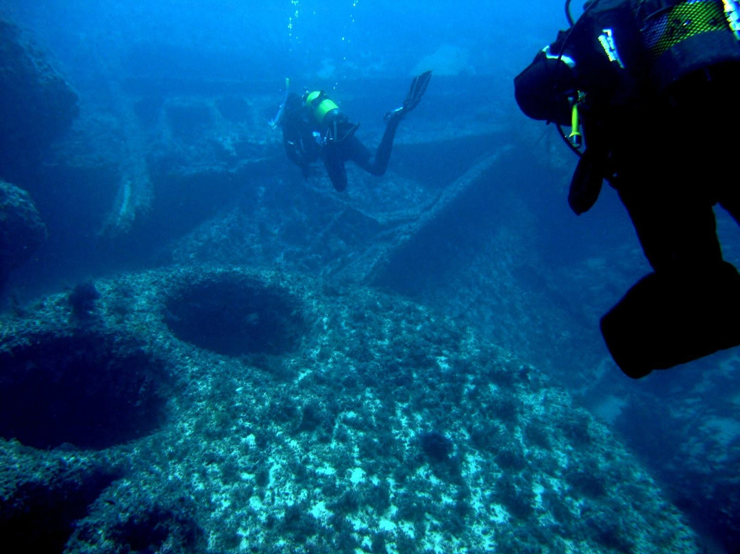 Yellow Submarine-塔里法必去景点