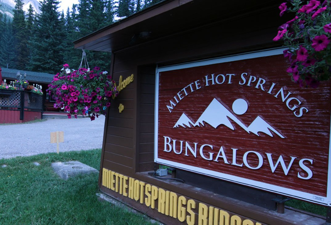 Miette Hot Springs Bungalows