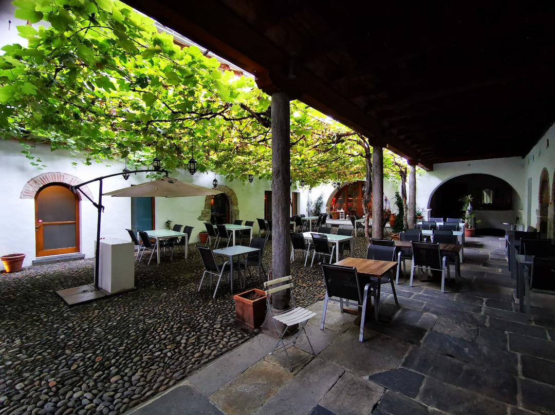La Corte Del Negromante