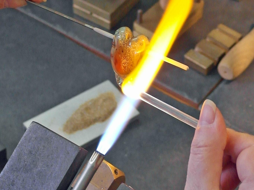Turner Rowe Glass Art景点图片