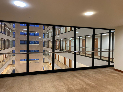 假日酒店度假村主图