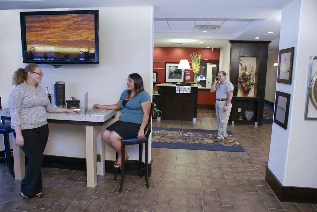 Hampton Inn Orange主图