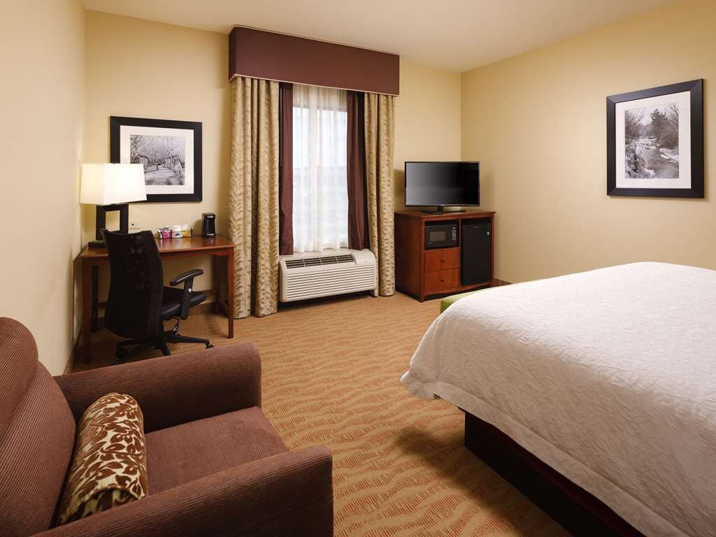 Hampton Inn Cleveland主图