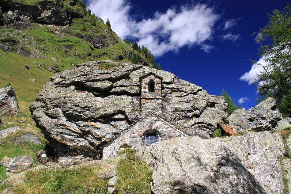 Felsenkapelle景点图片