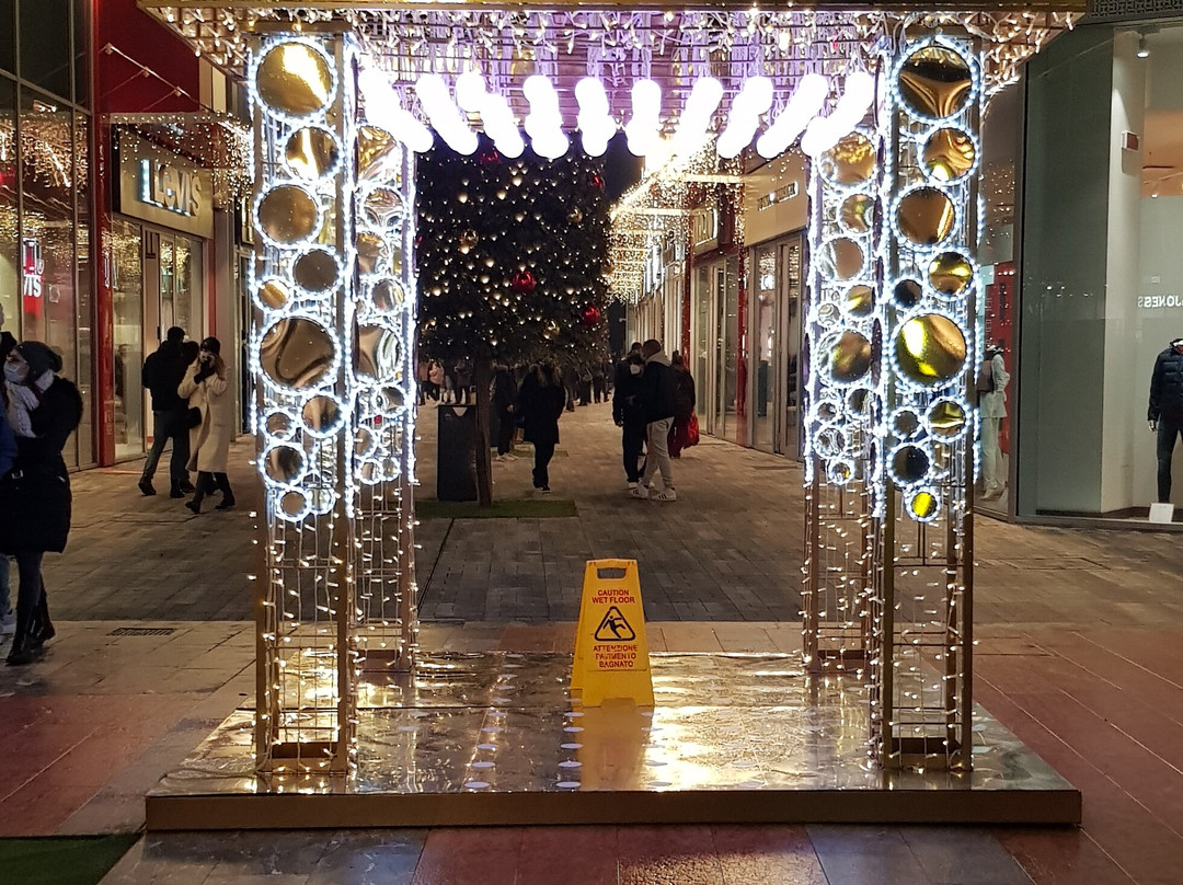 Scalo Milano Outlet & More-Locate di Triulzi必去景点