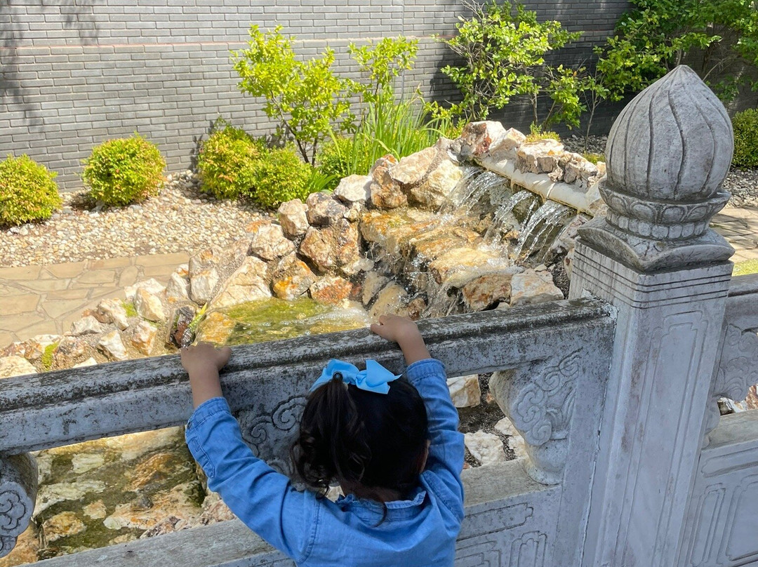 Yi Yuan Gardens景点图片