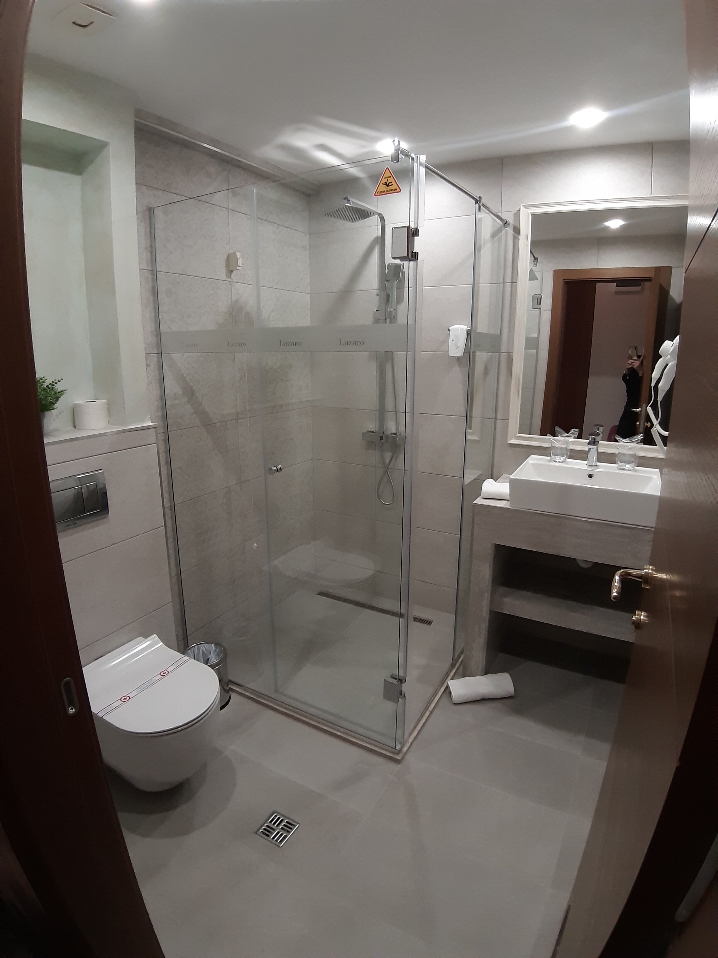 Hotel Lazaro-浴室