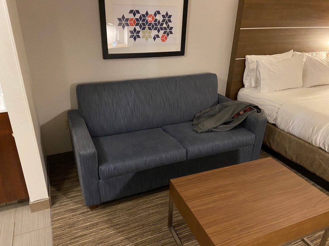 Holiday Inn Express & Suites Lincoln East - White Mountains By IHG主图