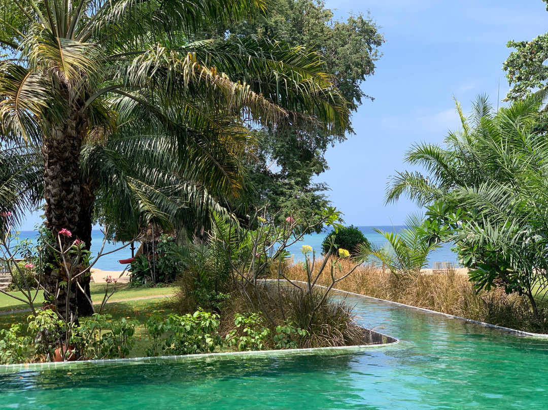 龙目岛图古酒店主图