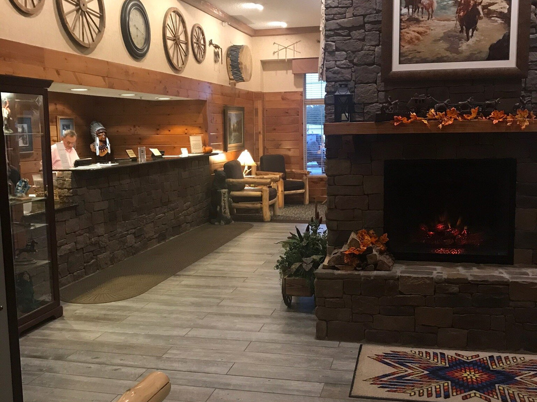 Best Western Plus Crossroads Inn & Suites主图