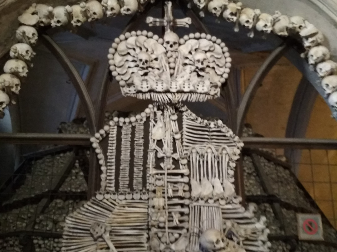 Sedlec Ossuary-库特纳霍拉必去景点
