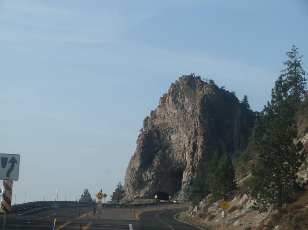 Cave Rock-Glenbrook必去景点