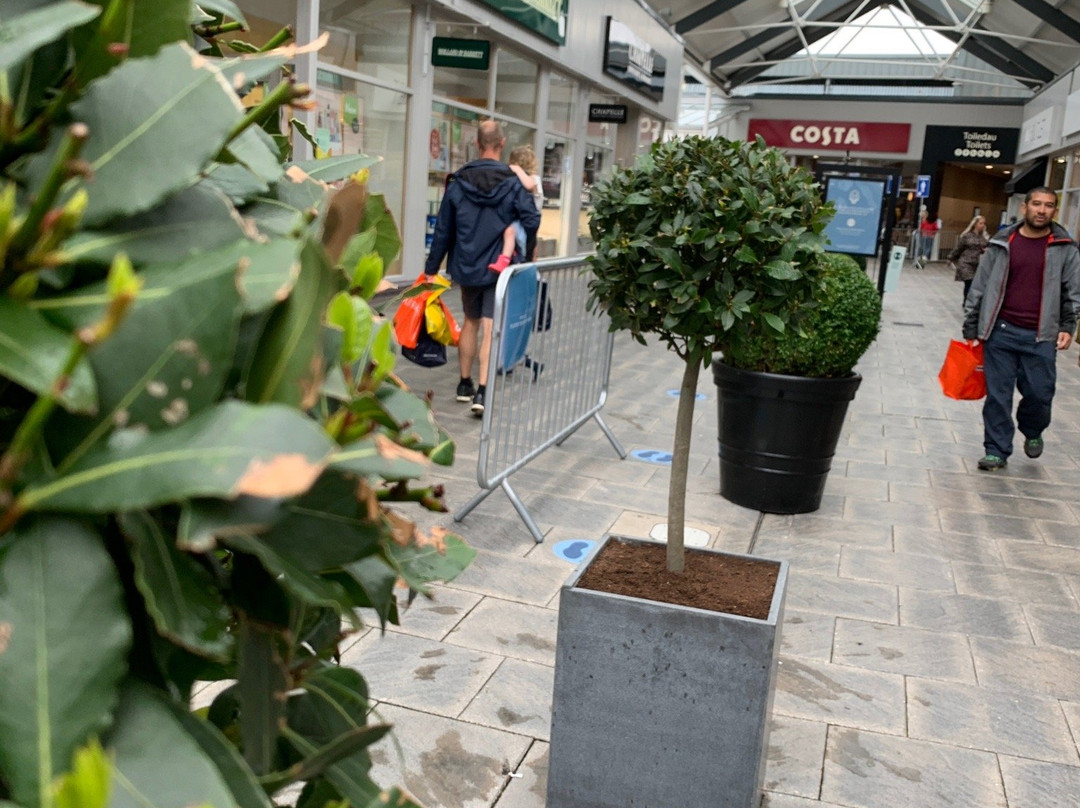 Mcarthurglen Designer Outlet Bridgend景点图片