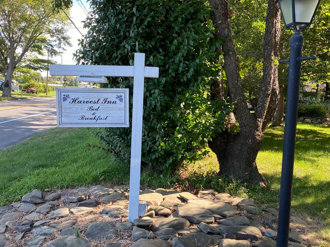 The Harvest Inn主图