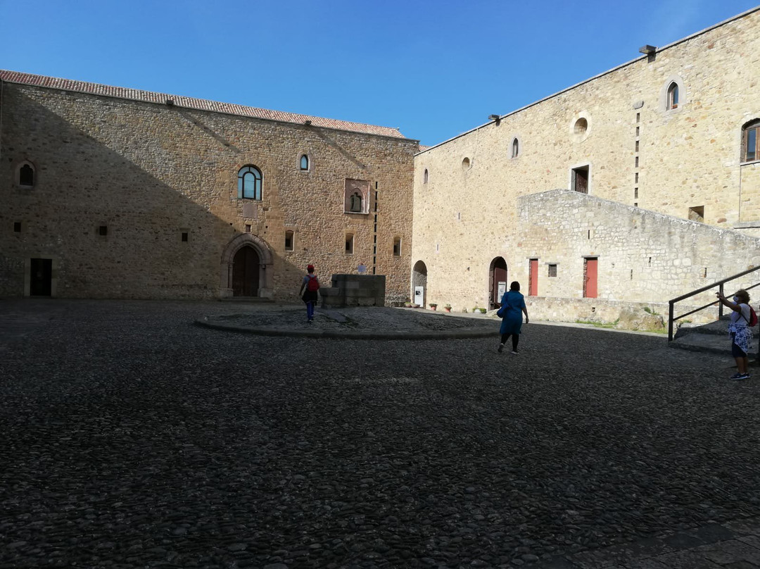 Castello di Lagopesole景点图片