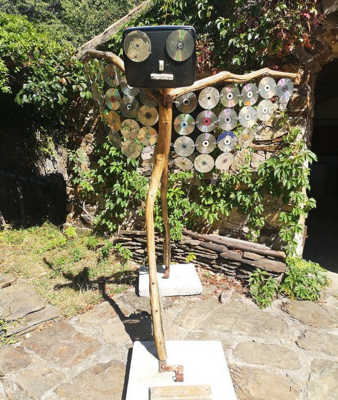 Le Ron Des Fades Village Miniature景点图片