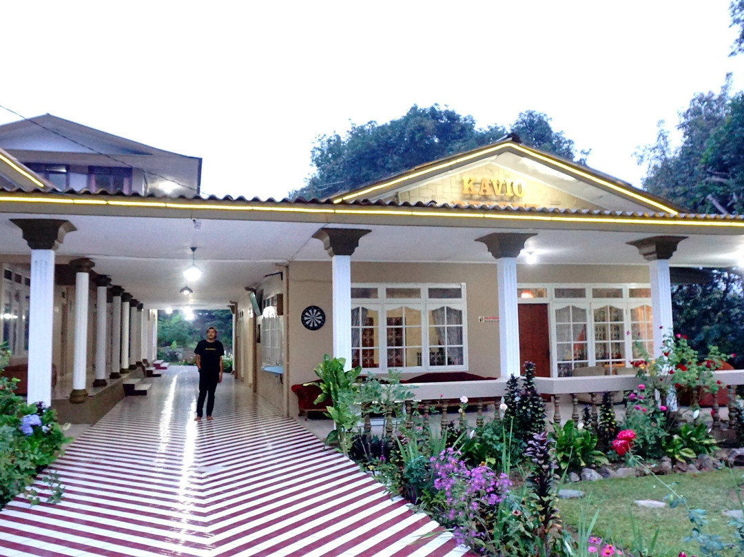 Residences By RedDoorz Near Taman Safari主图