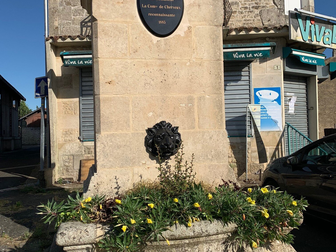 Église Saint-pierre (cherveux)景点图片