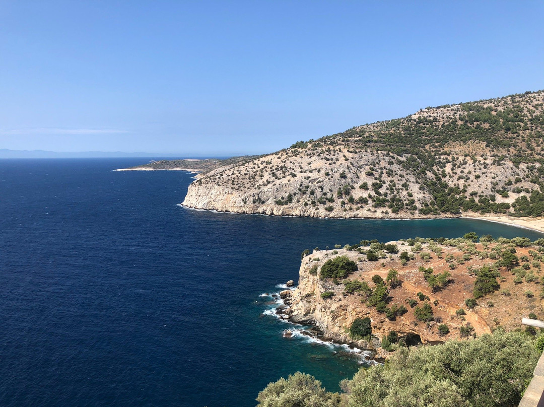 Iera Moni Archaggelou Michail-Thassos Town (Limenas)必去景点