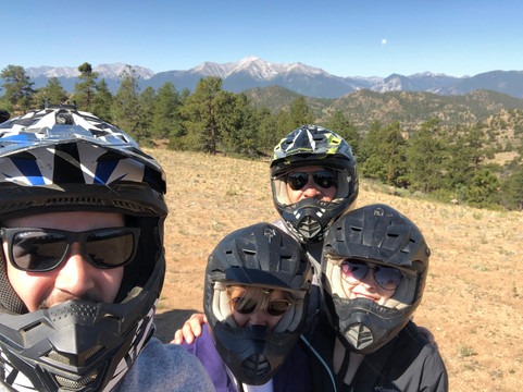 Rocky Mountain Adventure Rentals-布埃纳维斯塔必去景点