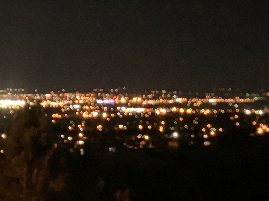 辽阔的天空汽车旅馆主图