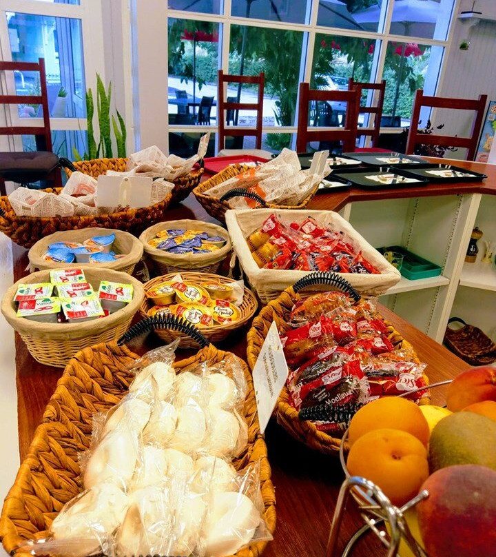 佩皮尼昂法斯特酒店主图